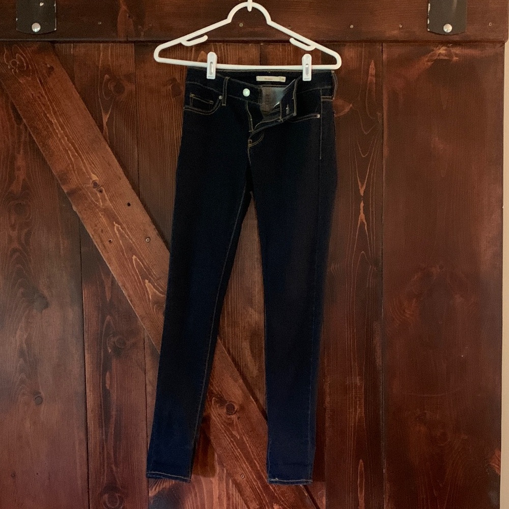 Women's Dark Blue Levi Jeans